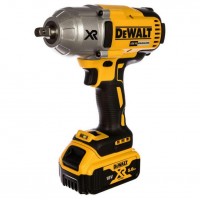 Аккумуляторный ударный гайковерт DeWALT DCF899P2-QW