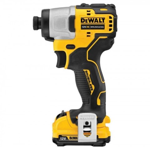 Аккумуляторный шуруповёрт DeWALT 12V XR DCF801D2