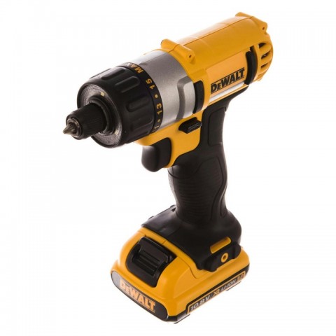 Аккумуляторный шуруповёрт DeWALT DCF610D2