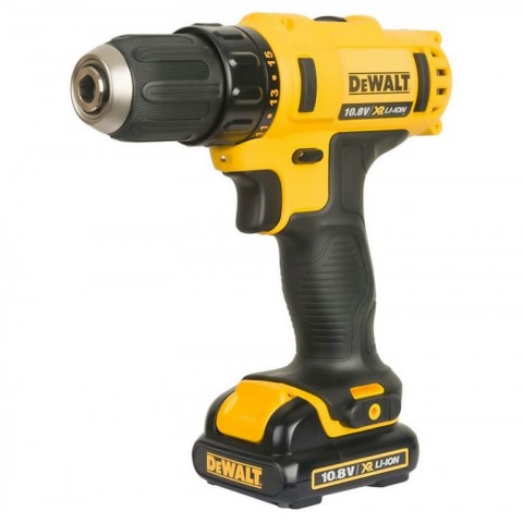 Аккумуляторная дрель-шуруповерт DeWALT DCD710C2