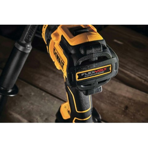 Дрель-шуруповерт ударный бесщёточный аккумуляторный DeWALT DCD999NT-XJ