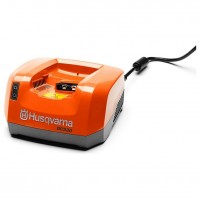 Зарядное устройство Husqvarna "QUICK CHARGE" QC330 220В 330Вт 970 52 22-01